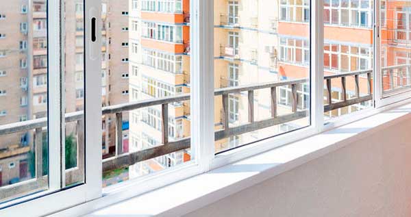 Теплое остекление балконов
